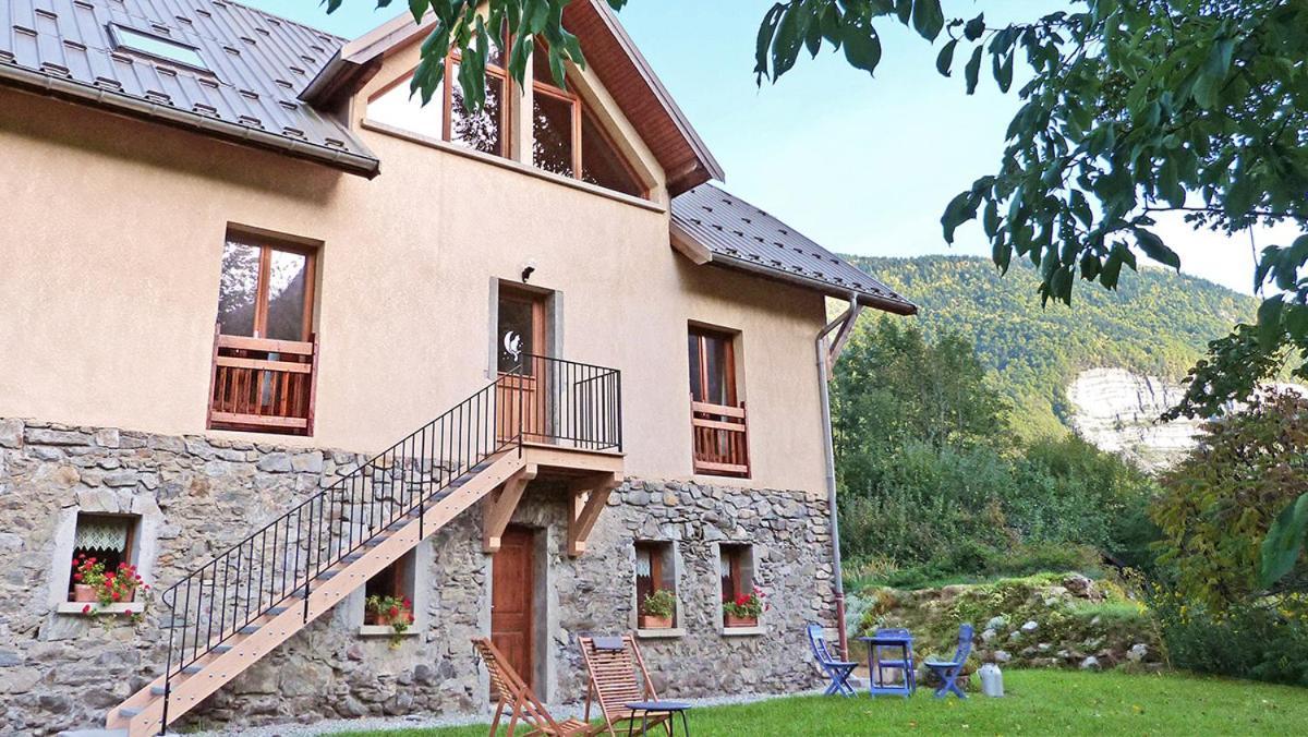 Le Chat Perche - Appartements 3 Etoiles Spacieux Et Chaleureux A Allemond Eksteriør billede